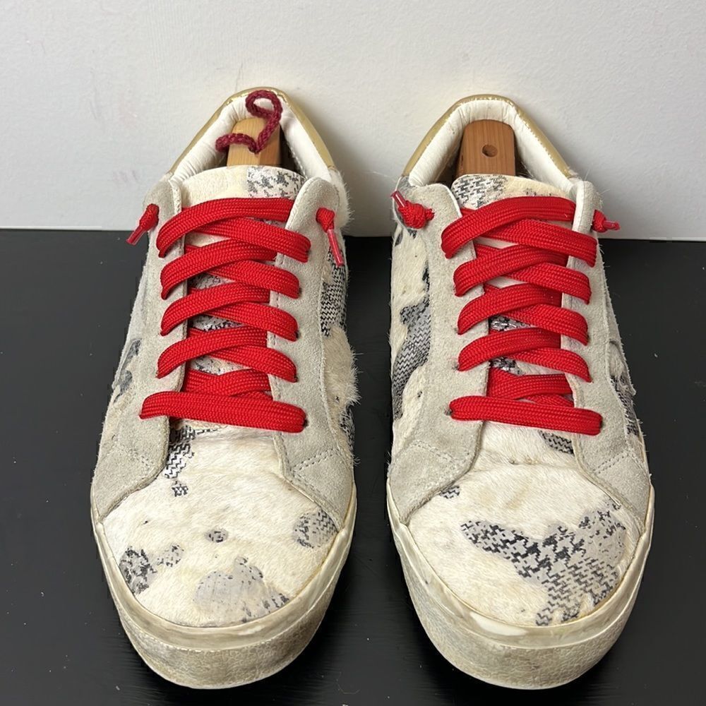 Steve Madden Cream Women's Philosophy Lace-up Sneakers Red laces